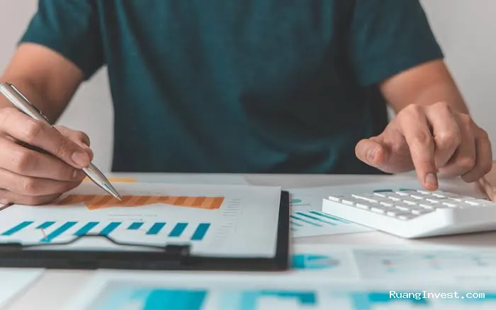 Cara Menilai Valuasi Saham dengan PER, PBV, dan Nilai Intrinsik